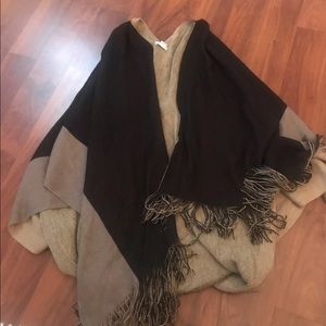 Women’s poncho